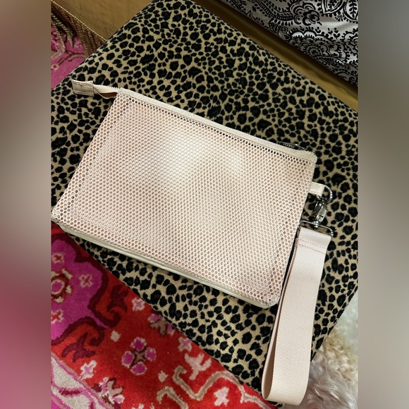 Joy Lab Mesh Clutch - Picture 9 of 12